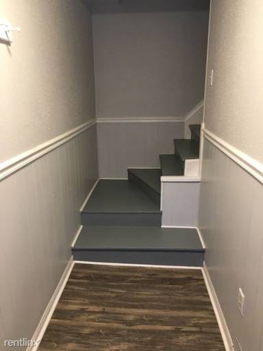 Main picture of 514 1/2 Eben Ave