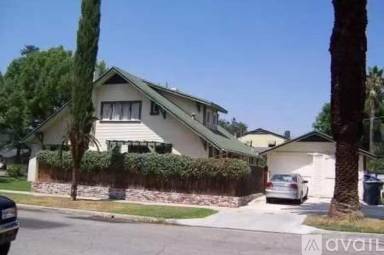 Main picture of 5292 Magnolia Ave