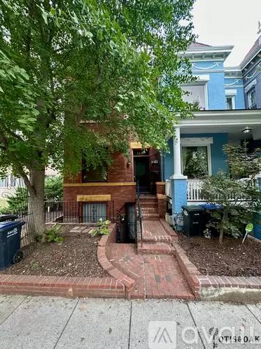 Main picture of 1539 Monroe St NW