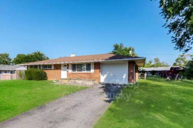 Main picture of 5145 Tilbury Rd