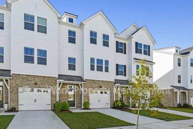 Main picture of 9413 Sun Fountain Dr