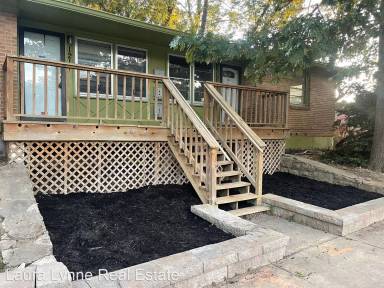 Main picture of 1217 W Truman Rd