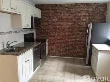 Main picture of 5 Elm St