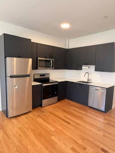 Main picture of 2527 Saint Paul St