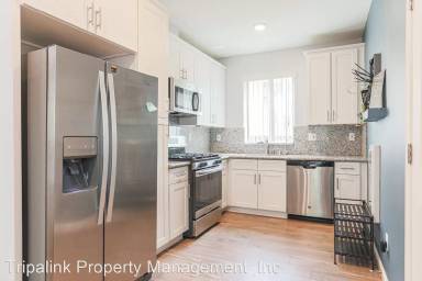 Main picture of 1259 W 36th Pl