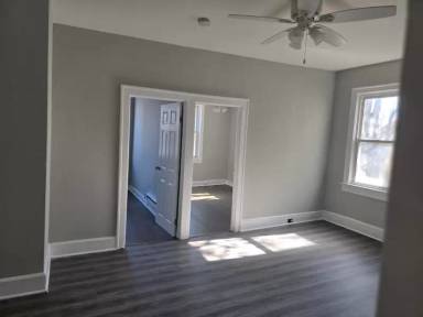 Main picture of 37 2nd Ave