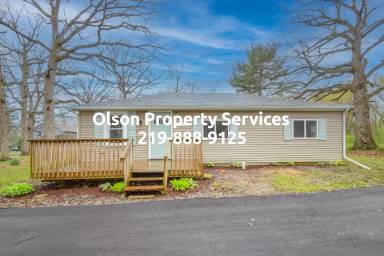 Main picture of 5510 1/2 Maple St