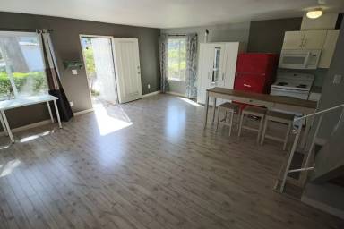 Main picture of 8016 Camino Huerta