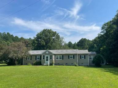 Main picture of 3110 Old Neck Rd