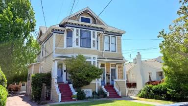Main picture of 3240 Briggs Ave