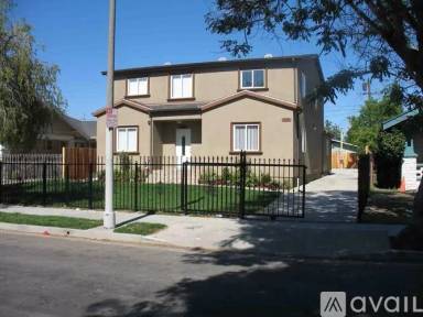 Main picture of 4268 Halldale Ave