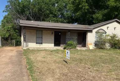 Main picture of 3813 Hyacinth Dr