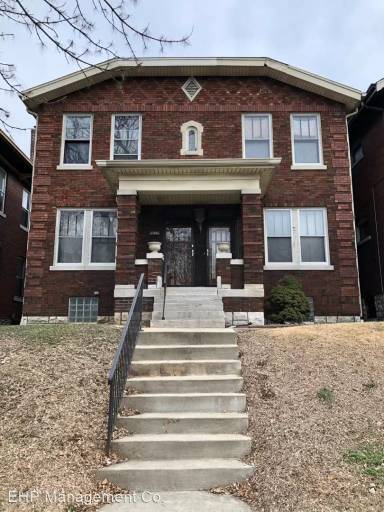 Main picture of 4110 S Grand Blvd