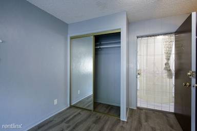 Main picture of 1289 S King St