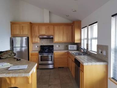 Main picture of 52 N Shepherd St