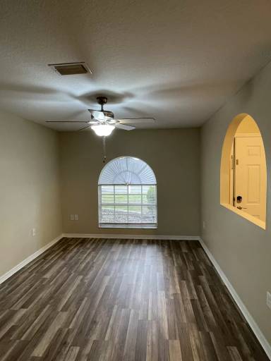 Main picture of 1115 Normandy Dr