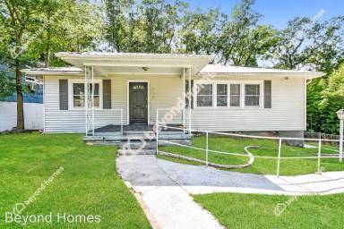 Main picture of 712 84th St S