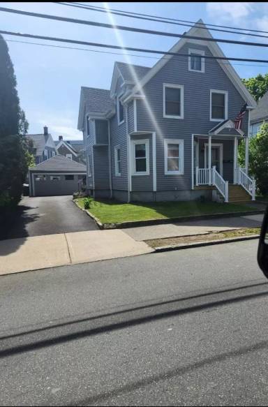 Main picture of 236 Euclid Ave