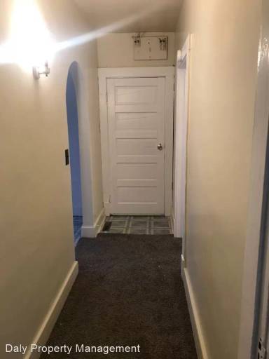 Main picture of 1620 W North Front St