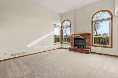 Main picture of 9847 W 99th Pl