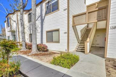 Main picture of 1389 Meadow Ridge Cir