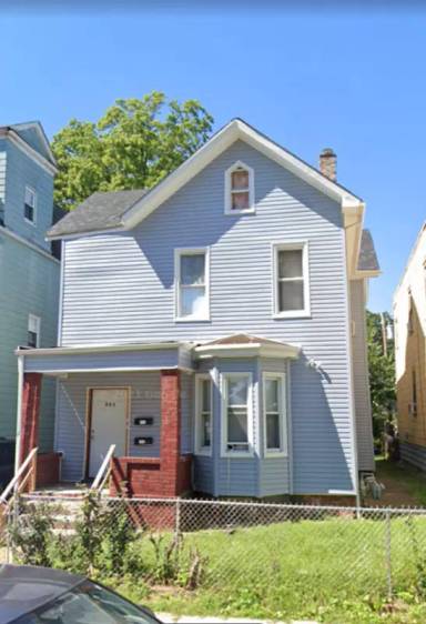 Main picture of 321 Amherst St