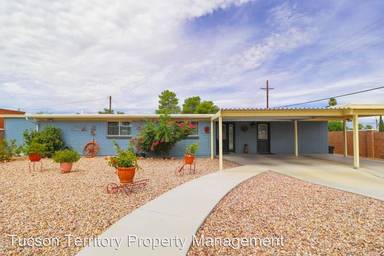 Main picture of 5702 S Irving Ave