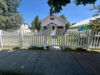 Main picture of 335 Columbia Ave