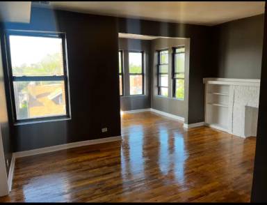 Main picture of 7040 S Emerald Ave