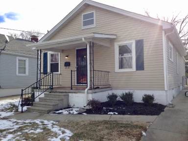 Main picture of 3028 University Rd