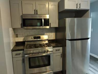 Main picture of 46 Stonington St