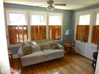 Main picture of 1412 Parkwood Pl NW
