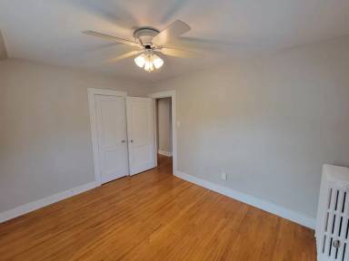 Main picture of 615 W 7th St