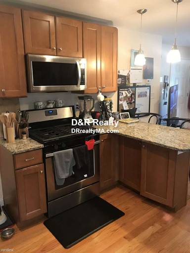 Main picture of 6 Nashua St