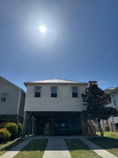 Main picture of 104 James Ave