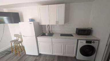 Main picture of 2822 Pine Tree Dr