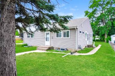 Main picture of 4003 Welcome Ave N