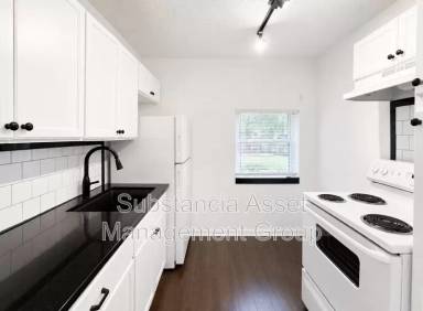 Main picture of 1714 N Lindsay Ave