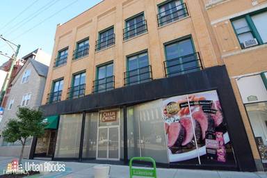 Main picture of 3017 N Lincoln Ave