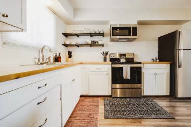 Main picture of 1856 22nd St NW