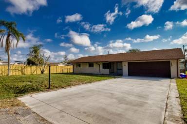 Main picture of 1099 Iowa Ave