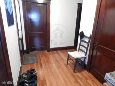 Main picture of 32 Foskett St