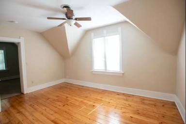 Main picture of 2563 N Bartlett Ave
