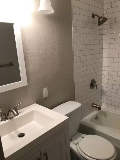 Main picture of 1530 Utica St