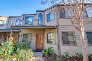 Main picture of 1279 Poplar Ave