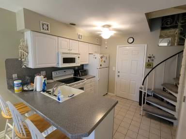Main picture of 105 123rd St