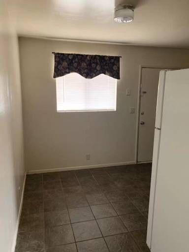 Main picture of 700 E Country Club Dr