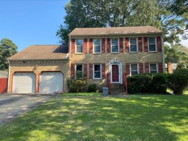 Main picture of 2176 Kenwood Dr