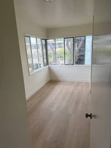 Main picture of 2480 Virginia St