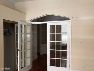 Main picture of 120 4th Ave